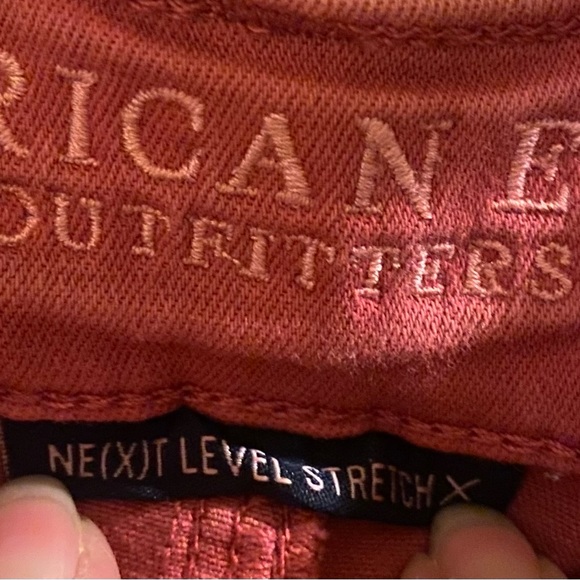 American Eagle Distressed Jeans 2 - Picture 2 of 4